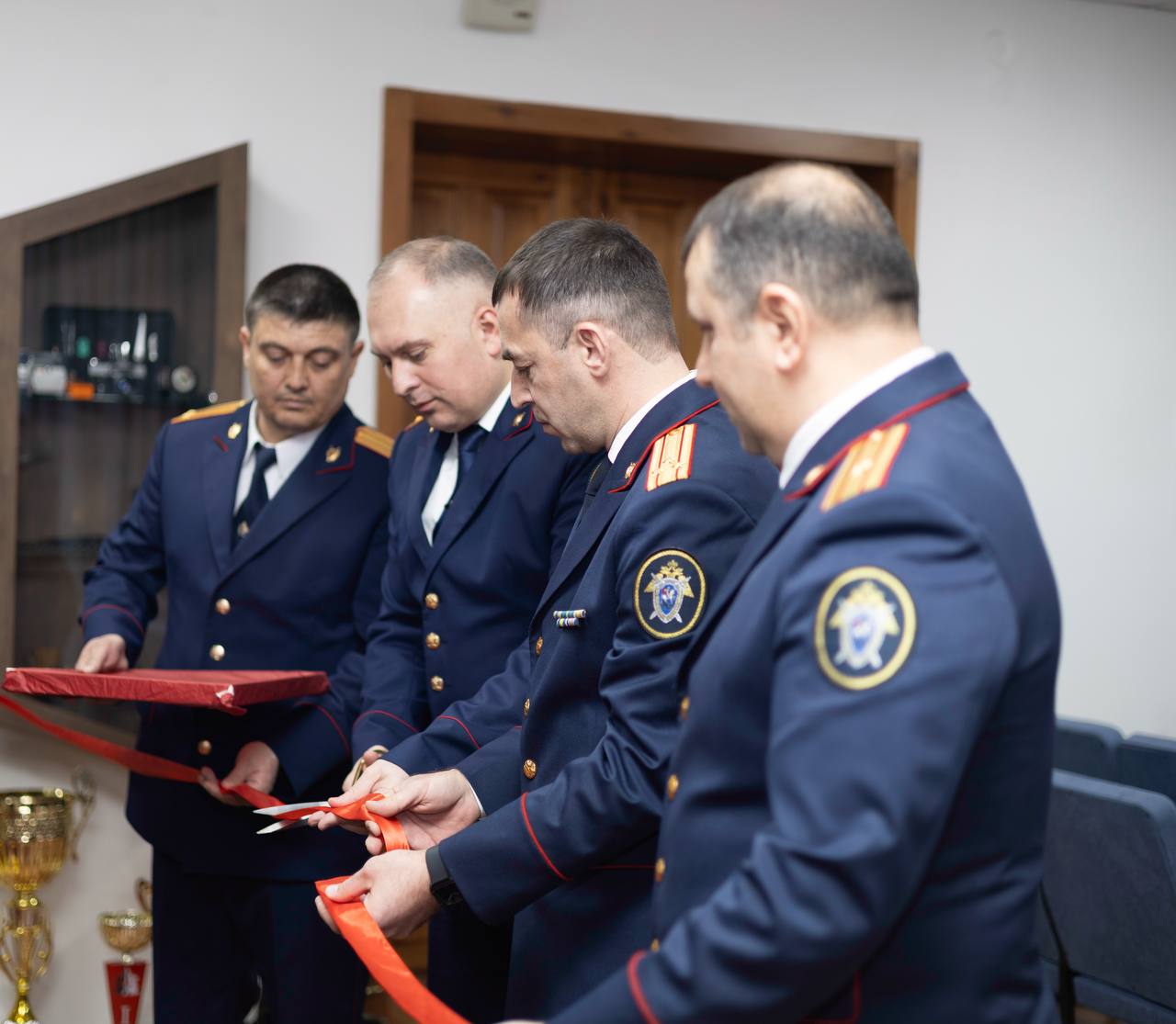 В следственном управлении СК России по Республике Ингушетия состоялось презентация книги и открытие музея, посвящённых истории ведомства В следственном управлении СК России по Республике Ингушетия состоялось презентация книги и открытие музея, посвящённых истории ведомства