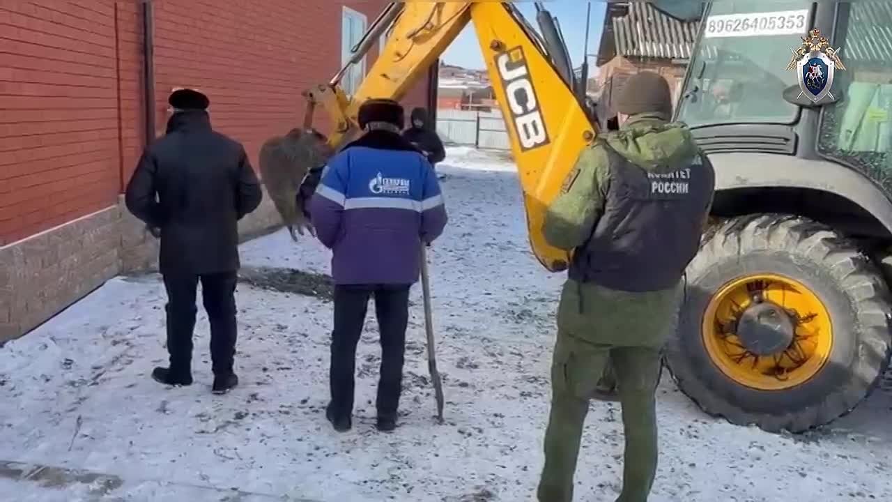 В настоящее время следователями и следователями-криминалистами произведен осмотр места происшествия, назначены судебно-медицинские экспертизы, допрашиваются свидетели проводятся иные необходимые следственные действия...