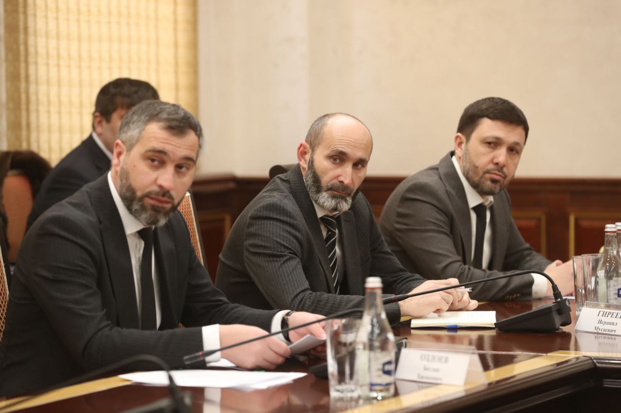 Председатель Правительства РИ Владимир Сластенин принял участие в заседании Межведомственной рабочей группы по восстановлению рынка труда под председательством вице-премьера России Татьяны Голиковой Председатель Правительства РИ Владимир Сластенин принял участие в заседании Межведомственной рабочей группы по восстановлению рынка труда под председательством вице-премьера России Татьяны Голиковой