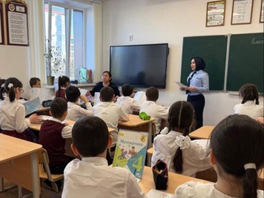 Полицейские Ингушетии провели профилактическую беседу со школьниками