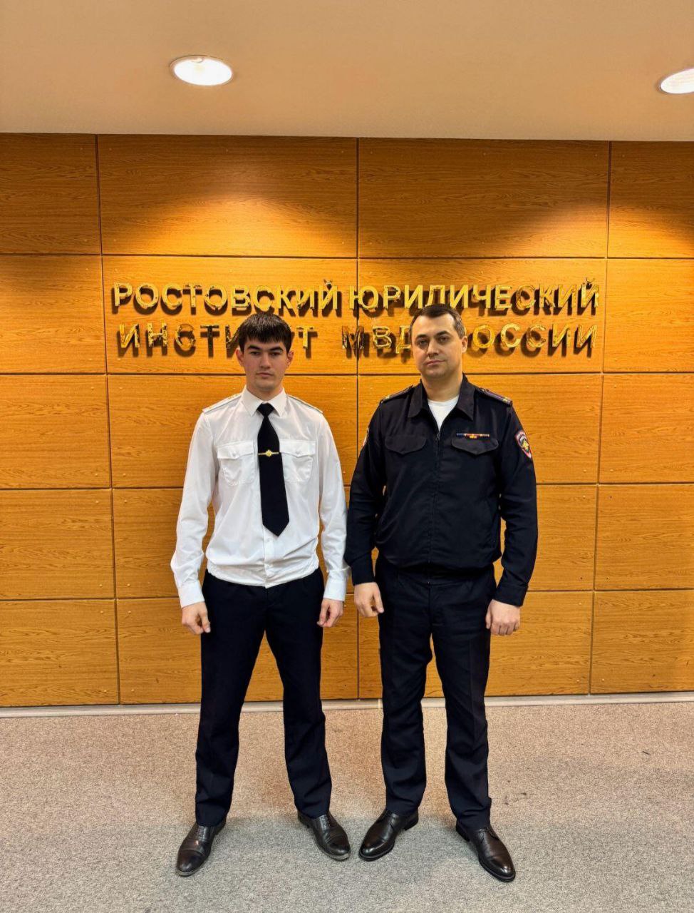 "В 5 классе загорелся мечтой стать полицейским и после школы поступил в Ростовский институт МВД России" "В 5 классе загорелся мечтой стать полицейским и после школы поступил в Ростовский институт МВД России"