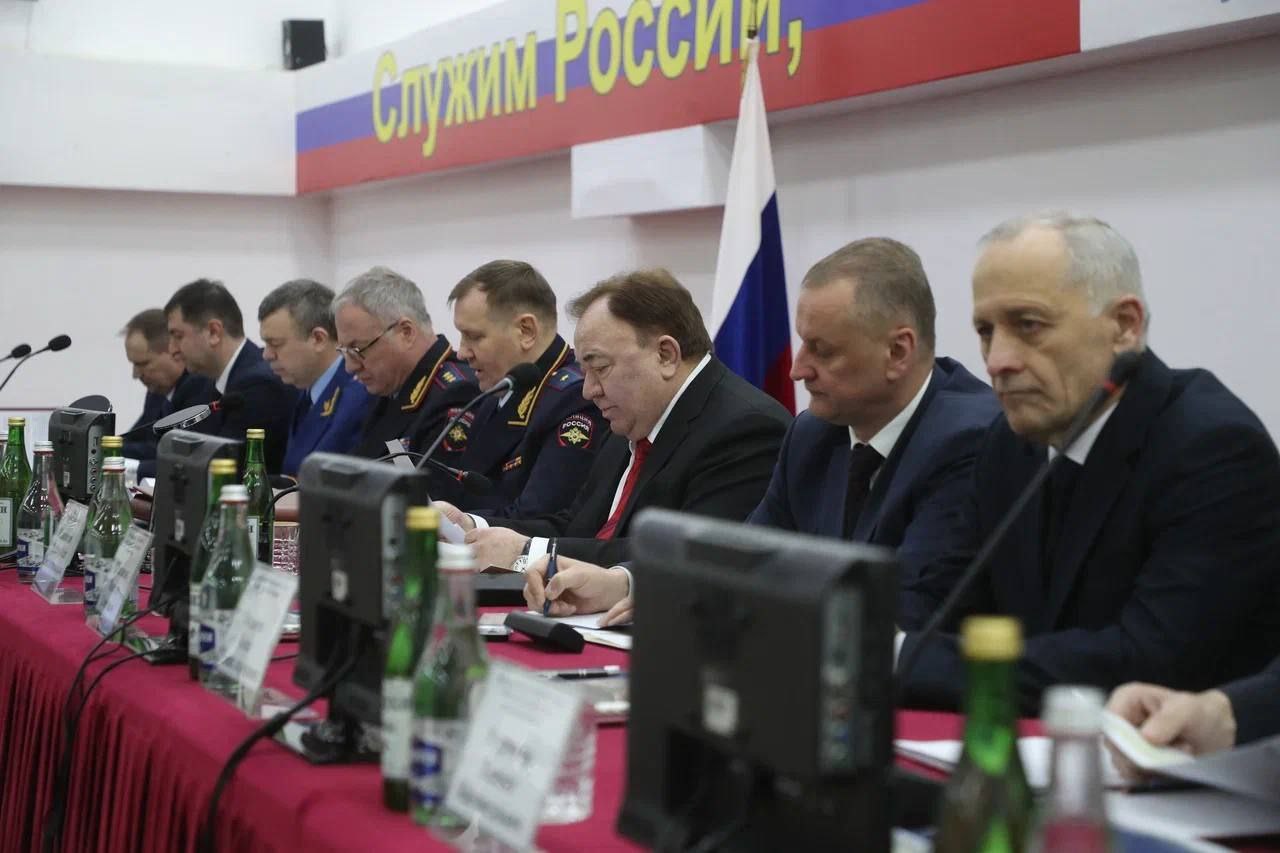 В Министерстве внутренних дел по Республике Ингушетия подвели итоги оперативно-служебной деятельности за 2025 год В Министерстве внутренних дел по Республике Ингушетия подвели итоги оперативно-служебной деятельности за 2025 год