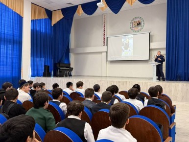 Офицер следственного управления СК России по Республике Ингушетия провел беседу с учениками о вреде наркотических веществ