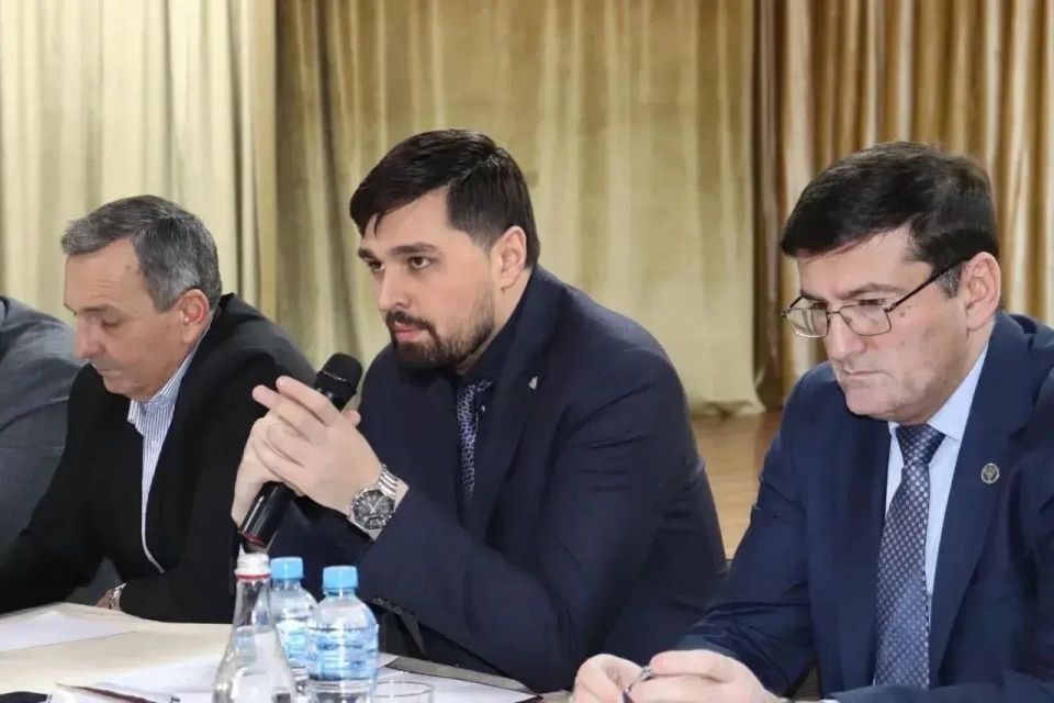 � ������ �������� ���������� ���������� � ������������ ������� � ����� �����������