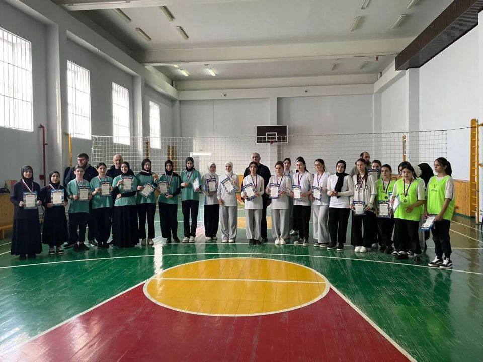 Соревнования по волейболу среди школьных команд прошли в Малгобекском районе