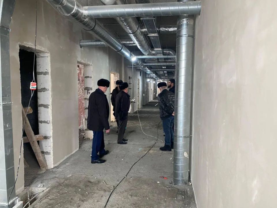 Ингушские единороссы проверили ход строительства больницы в Али-Юрте