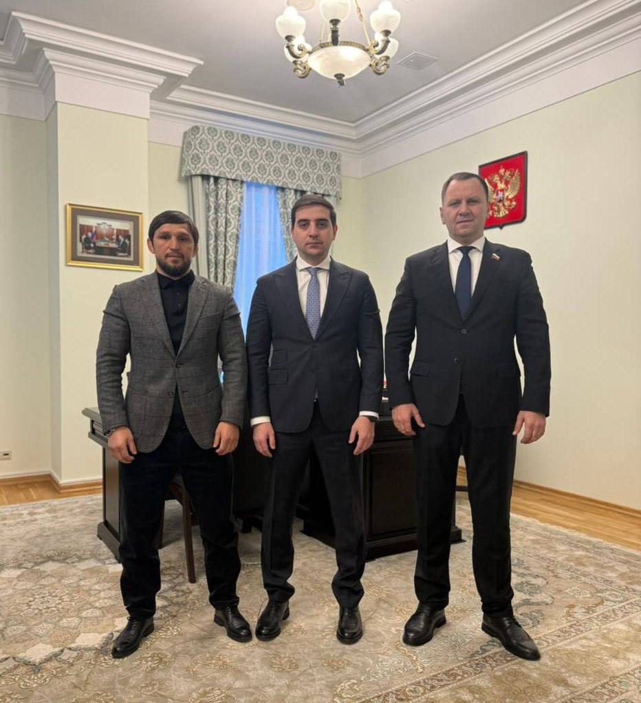 По поручению Главы Ингушетии Махмуда-Али Калиматова сенатор РФ от республики Мухарбек Илезов и министр спорта Ингушетии Руслан Белхороев провели рабочую встречу с заместителем Министра спорта России Мгером Гандиляном