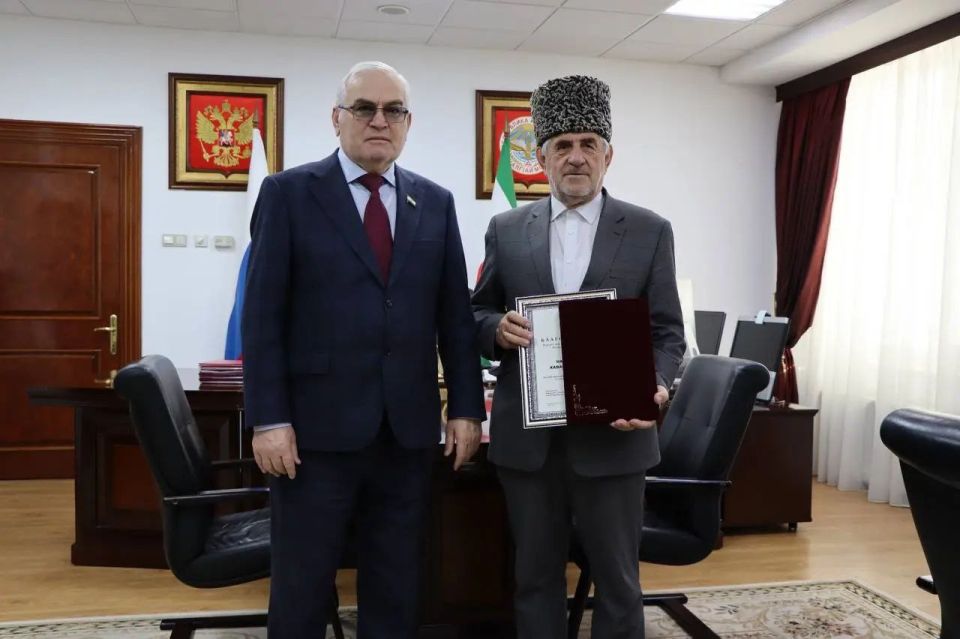 � ���������� ��������� �������� 70-������ ������ �������� ������ ����������