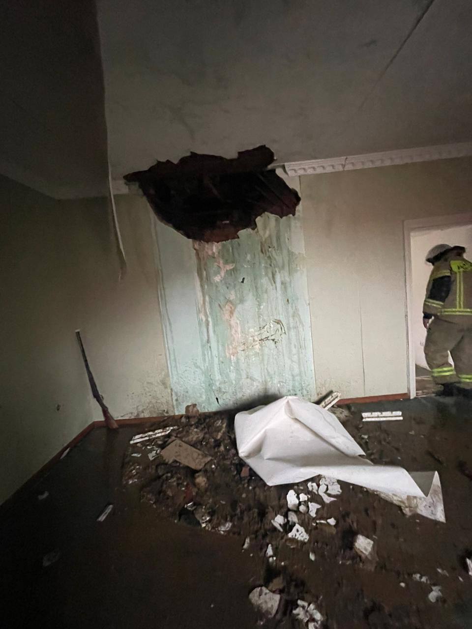 В 13:51 по мск 22.02.2026 года в Центр обработки вызовов "Служба 112" поступило сообщение о пожаре в г. Сунжа по улице Луначарского 142 В 13:51 по мск 22.02.2026 года в Центр обработки вызовов "Служба 112" поступило сообщение о пожаре в г. Сунжа по улице Луначарского 142