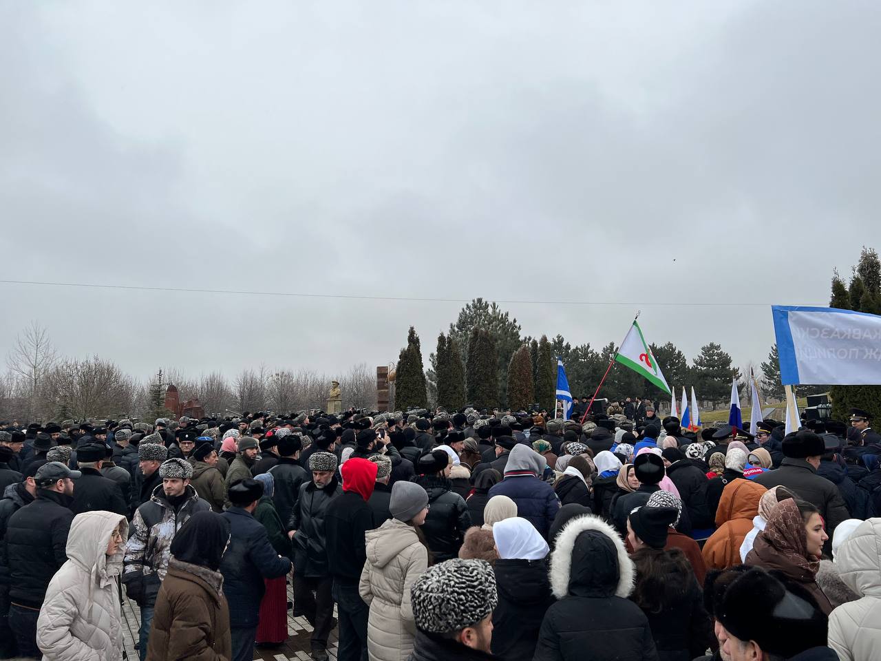 Сотрудники МЧС Республики Ингушетия приняли участие в траурном мероприятии на Мемориале Памяти и Славы в г. Назрань, посвящённом 82-й годовщине депортации ингушского народа в Казахстан и Среднюю Азию Сотрудники МЧС Республики Ингушетия приняли участие в траурном мероприятии на Мемориале Памяти и Славы в г. Назрань, посвящённом 82-й годовщине депортации ингушского народа в Казахстан и Среднюю Азию