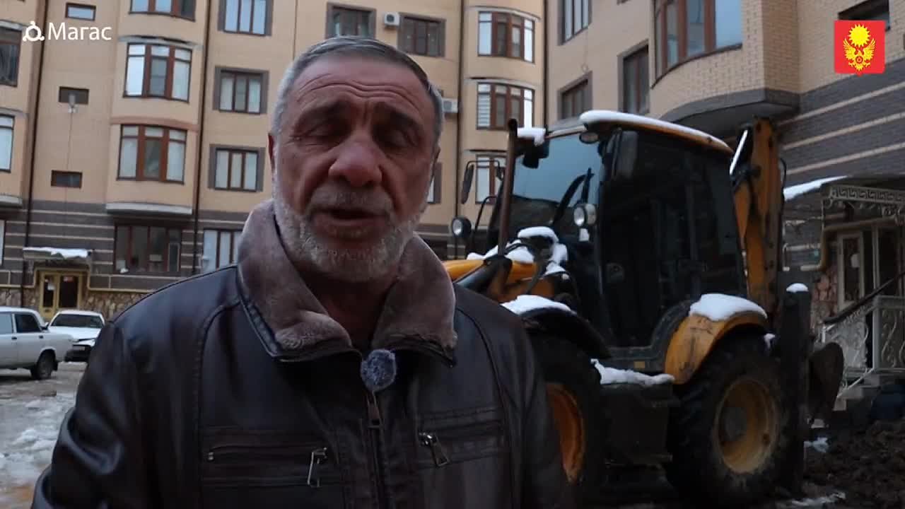 На улице Дошлако Мальсагова произошла авария: короткое замыкание силового подземного кабеля