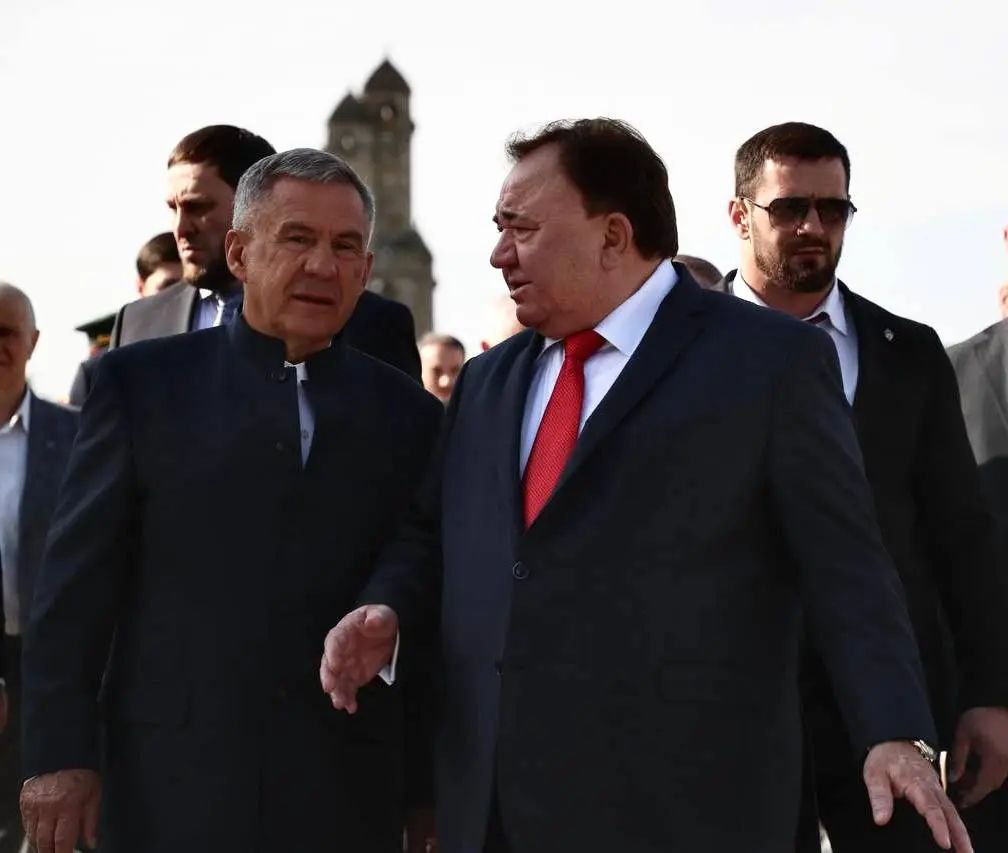 Глава Ингушетии поздравил Раиса Татарстана с днём рождения