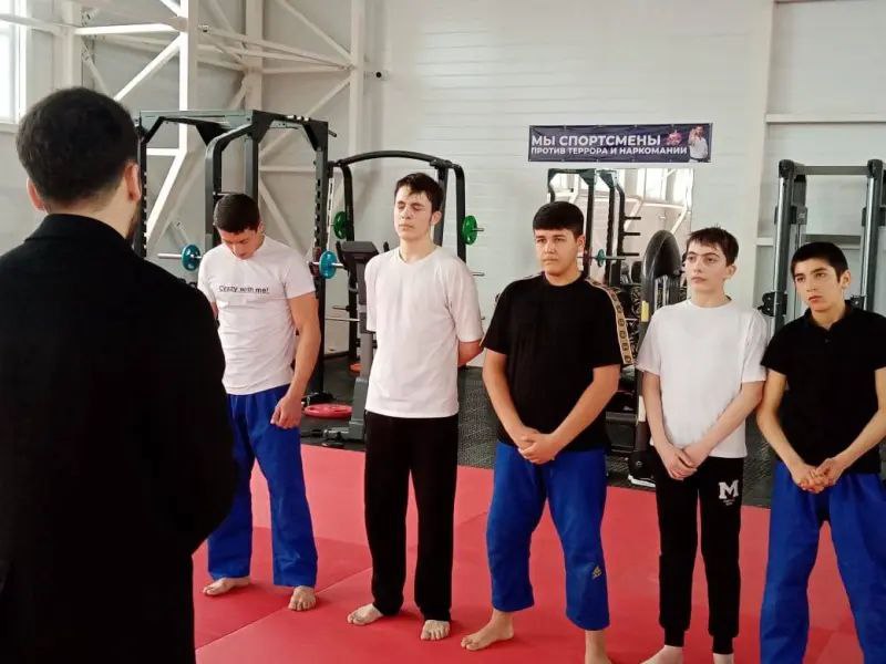 Правоохранители Ингушетии провели беседу со спортсменами об опасности экстремизма