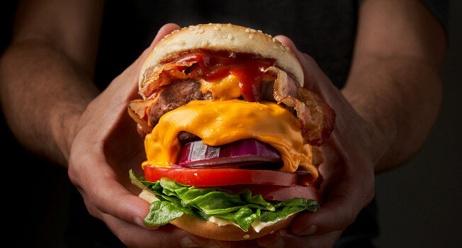 Как правильно есть бургер