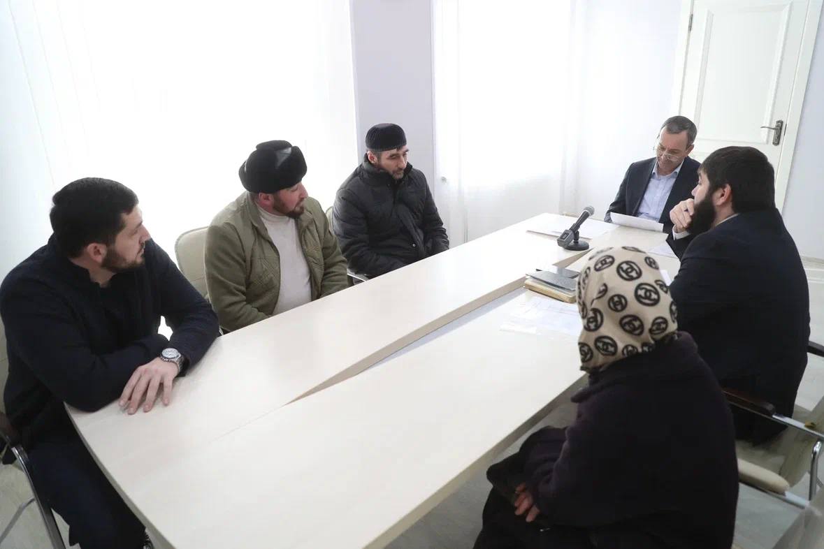 Заместитель Председателя Правительства РИ Муталиев Хаджибекир провел личный прием граждан, в ходе которого рассмотрены обращения жителей города Магаса и с.п. Сагопши Малгобекского района Заместитель Председателя Правительства РИ Муталиев Хаджибекир провел личный прием граждан, в ходе которого рассмотрены обращения жителей города Магаса и с.п. Сагопши Малгобекского района