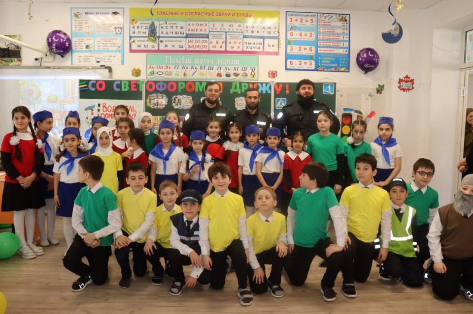 В школе №3 города Назрани прошёл открытый урок по правилам дорожного движения