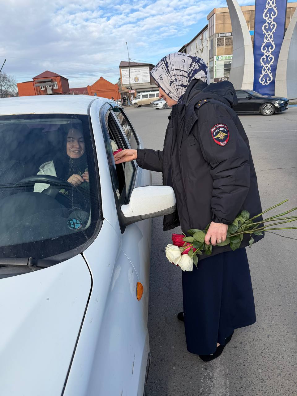В г.Назрань прошла акция «Цветы для Автоледи!» В г.Назрань прошла акция «Цветы для Автоледи!»