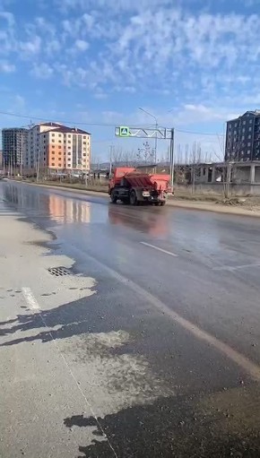 ЖКХ Магас.. Плановые работы по очистке городских дорог