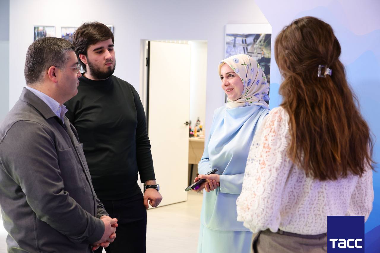 Главное из заявлений, а также фоторепортаж с пресс-конференции в Региональном информационном центре "ТАСС Кавказ", посвященной правовой поддержке материнства и детства в Республике Ингушетия: Главное из заявлений, а также фоторепортаж с пресс-конференции в Региональном информационном центре "ТАСС Кавказ", посвященной правовой поддержке материнства и детства в Республике Ингушетия: