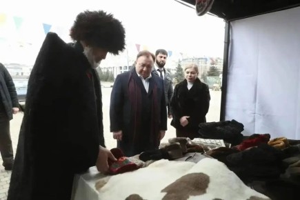 Глава Ингушетии посетил ярмарку «Sky for Ramadan» в Магасе