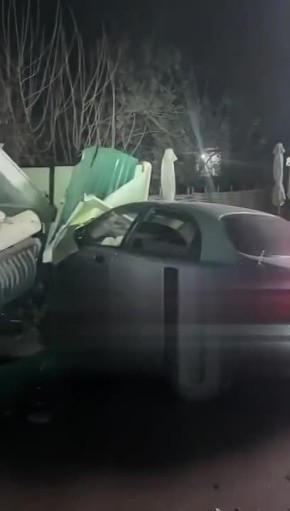 В 00:29 по (мск) 26.03.2026 года в Центр обработки вызовов "Служба 112" поступило сообщение о дорожно-транспортном происшествии в г. Сунжа по улице Сейнароева рядом с почтой