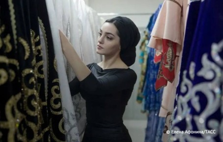 Пять школ столицы Ингушетии Магаса планируется включить в проект по созданию мастерских, в которых детей будут обучать изготовлению ковров по древним ингушским технологиям и пошиву элементов национального костюма