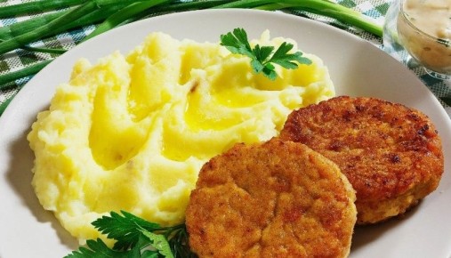 Нежные котлеты из минтая и кальмара: простой и вкусный рецепт