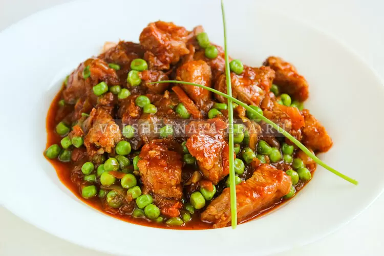 Изысканная свинина с горошком: сочетание, которое понравится каждому