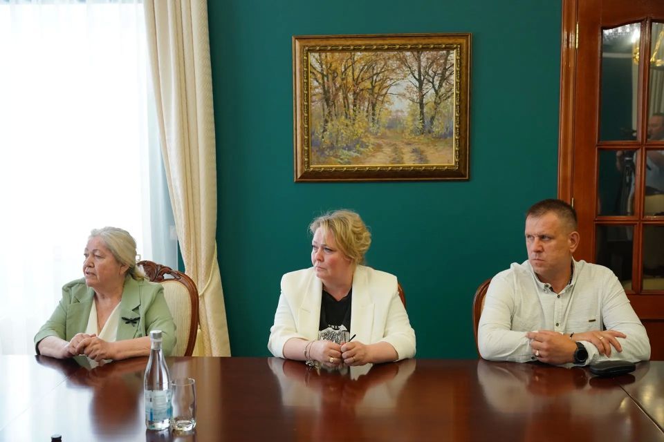 В Самаре продолжают решать проблемы горожан: лифты и паспорта под контролем В Самаре продолжают решать проблемы горожан: лифты и паспорта под контролем