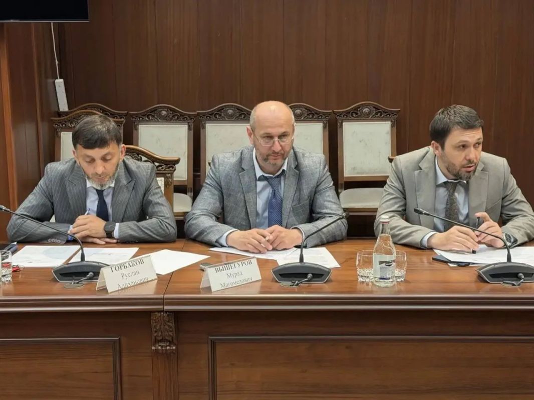 Председатель Правительства Ингушетии Владимир Сластенин провел совещание, посвященное состоянию гидротехнических сооружений республики Председатель Правительства Ингушетии Владимир Сластенин провел совещание, посвященное состоянию гидротехнических сооружений республики