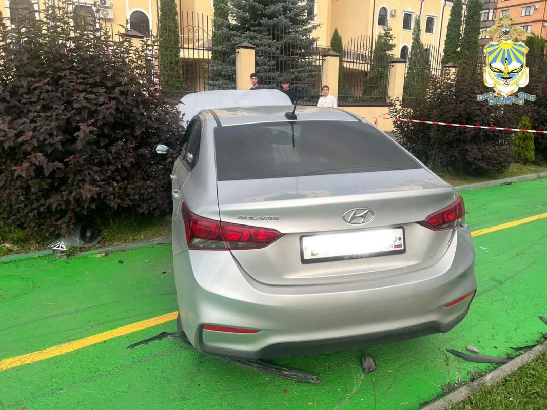 Фотоснимки с места ДТП с участием ребенка в Магасе Фотоснимки с места ДТП с участием ребенка в Магасе