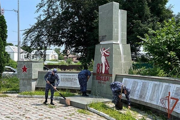 Акция Росгвардии «На страже памяти» продолжается в Кабардино-Балкарии Акция Росгвардии «На страже памяти» продолжается в Кабардино-Балкарии