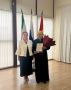 Макка Зязикова, заместитель мэра Магаса, вручила Лидии Хамхоевой грамоту за творческий подход и яркое представление национальной культуры