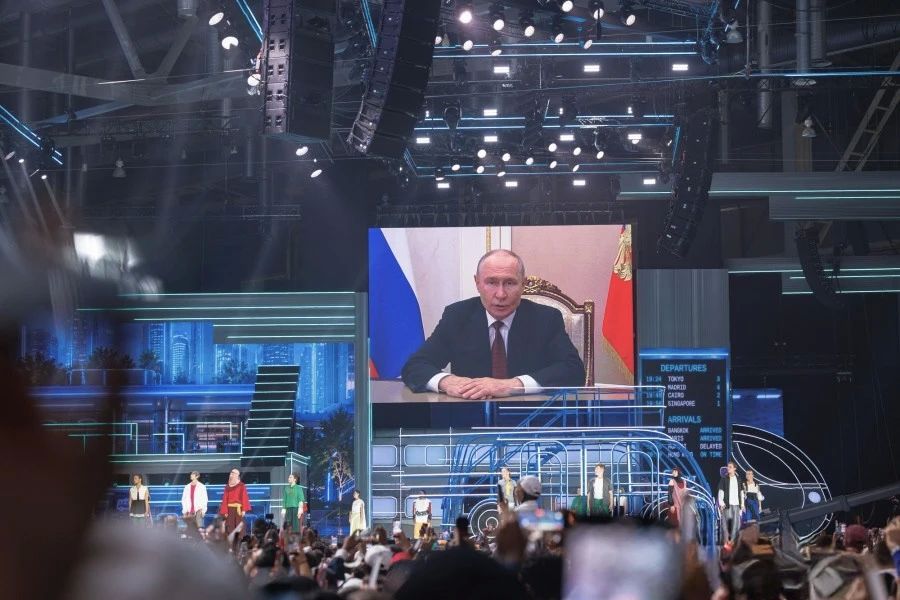 Махмуд-Али Калиматов: 23 юношей и девушек от Ингушетии участвуют в Международном фестивале молодежи в Екатеринбурге Махмуд-Али Калиматов: 23 юношей и девушек от Ингушетии участвуют в Международном фестивале молодежи в Екатеринбурге