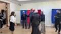 На избирательном участке в Сунже проголосовали семьи Героев России