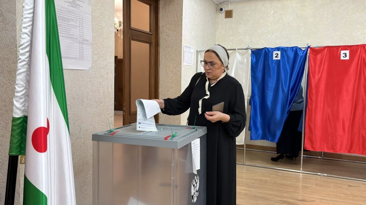 Министр здравоохранения Ингушетии Зара Албакова проголосовала в Сунже