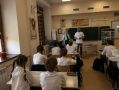 В ГБОУ «Средняя общеобразовательная школа — Детский сад № 1 г. Магас» в рамках Всероссийской недели безопасности прошёл открытый урок в формате игровой викторины и дорожного квеста
