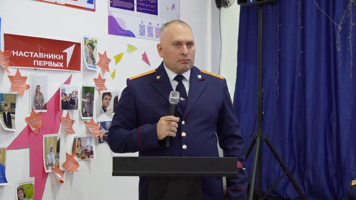 В Малгобеке состоялась торжественная церемония посвящения учащихся в кадеты Следственного комитета России В Малгобеке состоялась торжественная церемония посвящения учащихся в кадеты Следственного комитета России