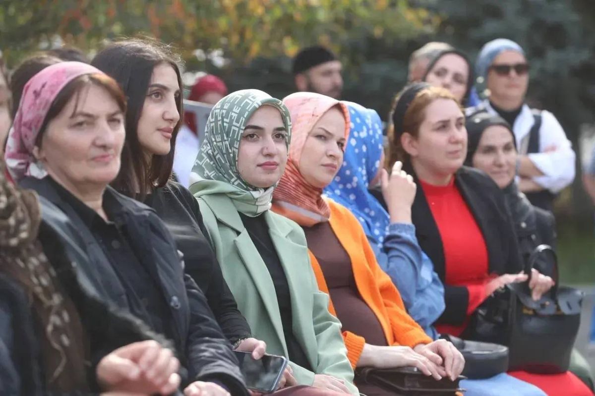В Джейрахском районе прошли мероприятия, посвящённые Всемирному дню туризма и завершению летнего туристического сезона В Джейрахском районе прошли мероприятия, посвящённые Всемирному дню туризма и завершению летнего туристического сезона