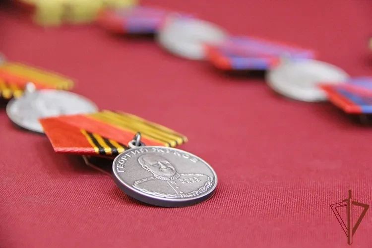 Командующий Северо-Кавказским округом Росгвардии посетил подразделения в Северной Осетии и Ингушетии Командующий Северо-Кавказским ордена Жукова округом войск национальной гвардии Российской Федерации генерал-полковник... Командующий Северо-Кавказским округом Росгвардии посетил подразделения в Северной Осетии и Ингушетии Командующий Северо-Кавказским ордена Жукова округом войск национальной гвардии Российской Федерации генерал-полковник...