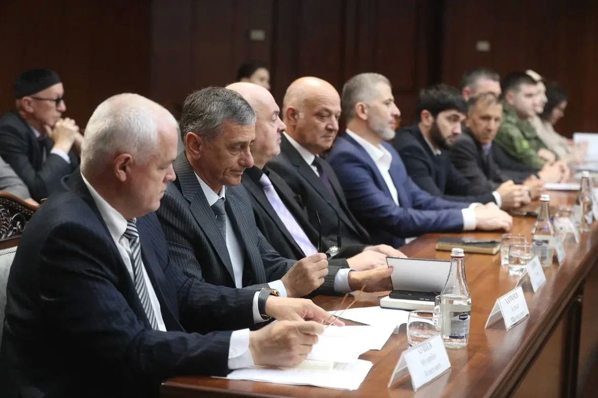 Ещё одним вопросом повестки стала подготовка республики к отопительному сезону 2026–2027 годов Ещё одним вопросом повестки стала подготовка республики к отопительному сезону 2026–2027 годов
