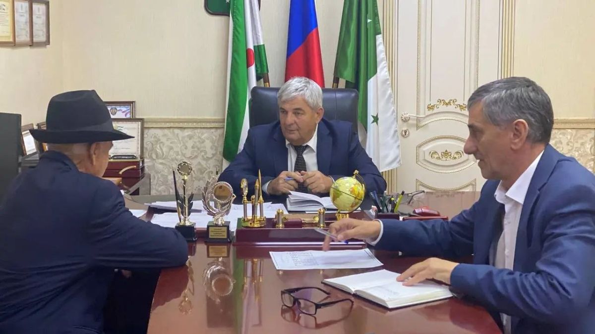 Глава Малгобекского района провёл приём граждан
