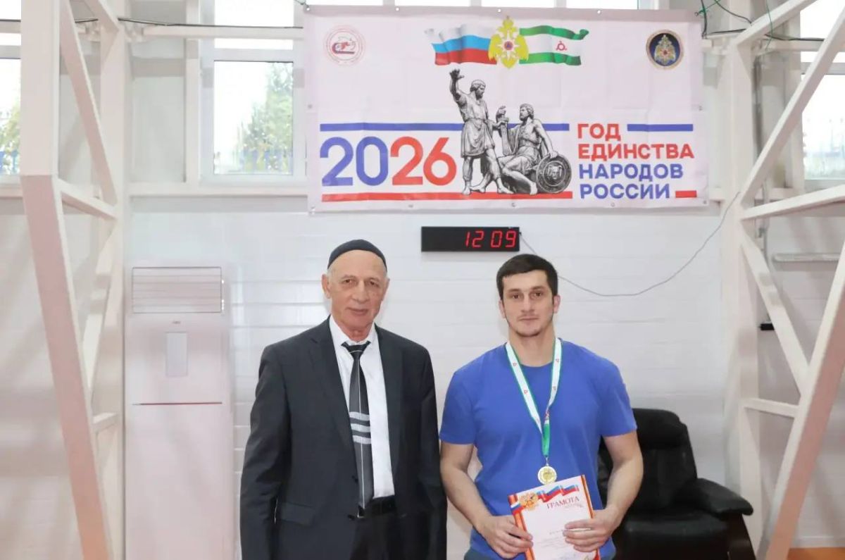 В Экажево прошли соревнования по гиревому спорту среди подразделений Главного управления В Экажево прошли соревнования по гиревому спорту среди подразделений Главного управления