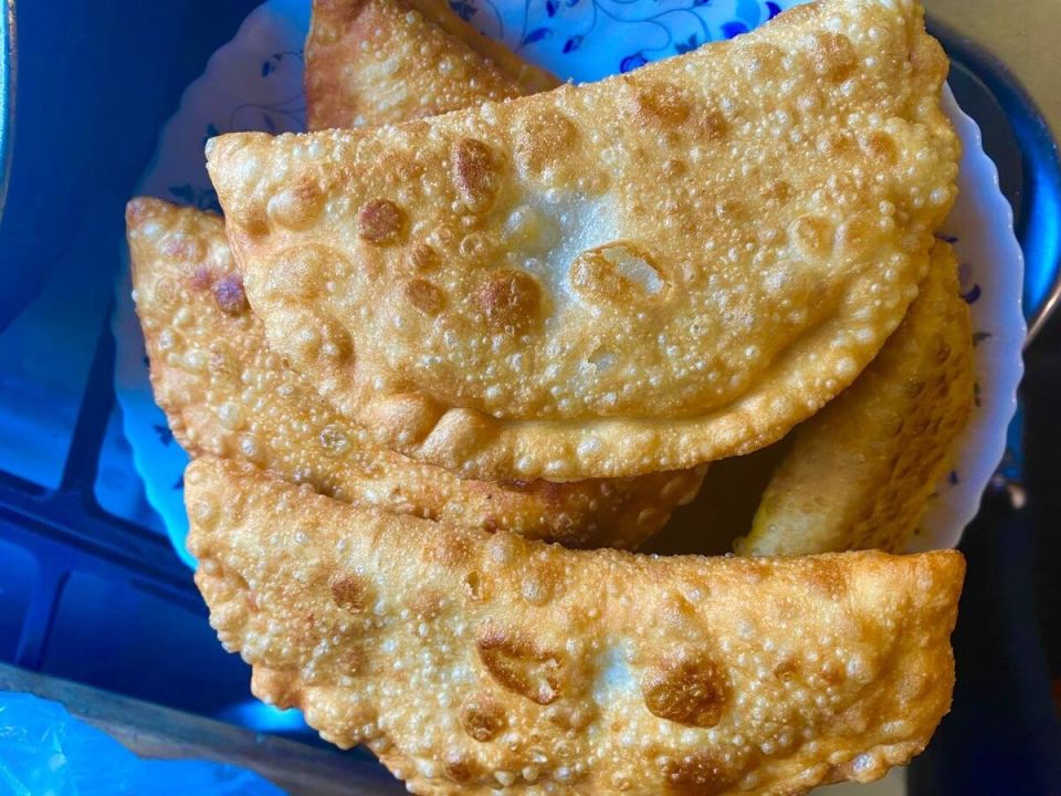 Чебуреки на пиве: как приготовить идеальные закуски для мужчин