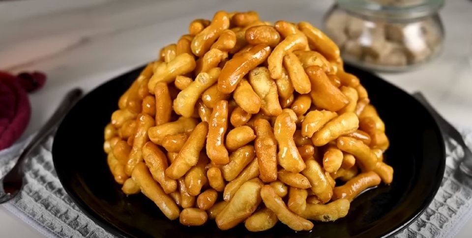 Мигом сметут со стола: шеф-повар поделился быстрым рецептом татарского лакомства