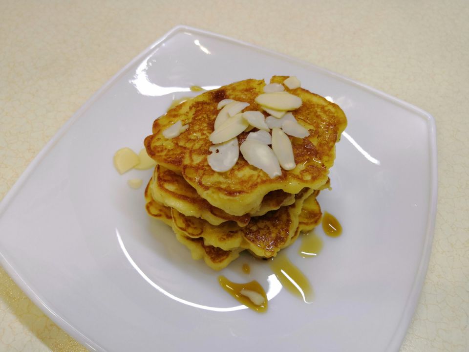 Яблочные оладьи: идеальный завтрак для всей семьи