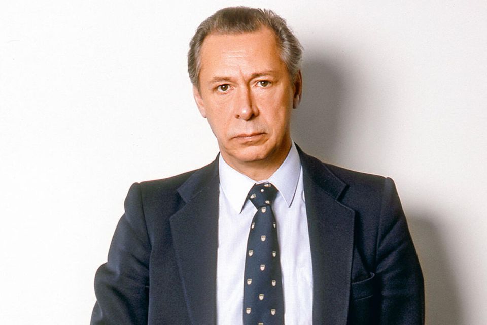 Сквозь призму времени: как мы осознаем счастье в жизни