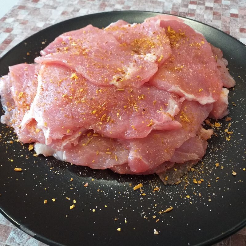 Тушёная свинина с овощами: простой рецепт для семейного ужина