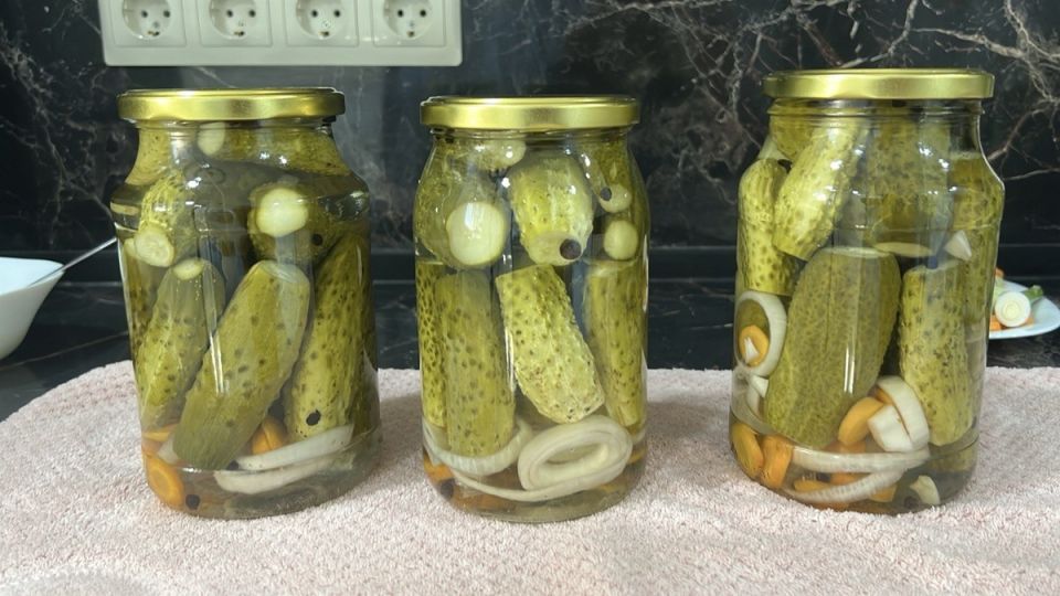 Невероятные хрустящие огурцы на зиму: Как запастись полезными закусками?