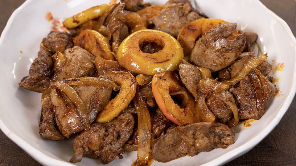 Куриная печень по-берлински: простое и сытное блюдо для каждого